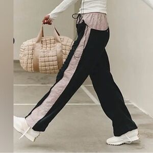 NWT FP MOVEMENT snow day pants in black and tan size large